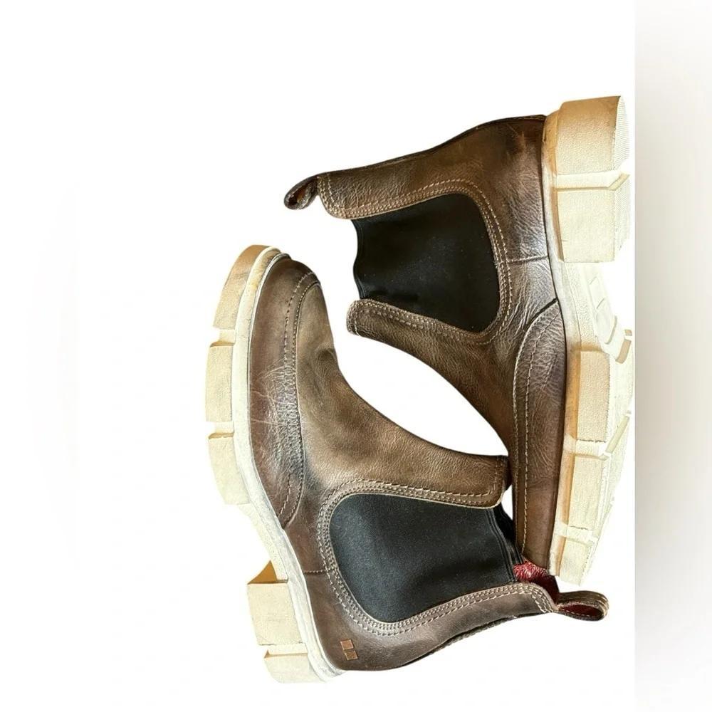 Bed Stu Randi Chelsea Leather In Graphic Rustic White Lug Sole Size 6.5‎